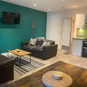 Apartment Leckhampton Road -, Cheltenham
