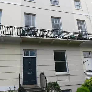 Apartment St Stephen's Studio, Cheltenham